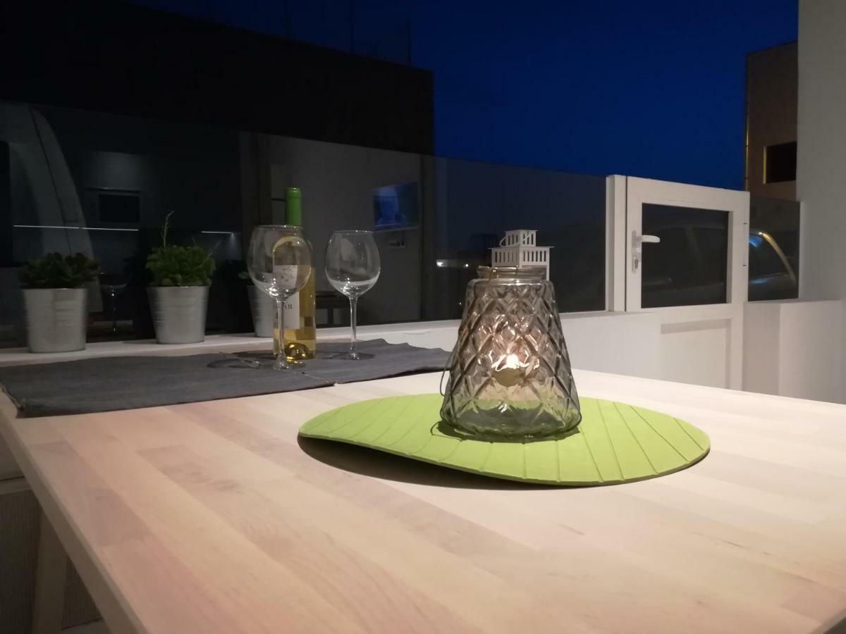 Apartamento Daniela ปูแอร์โตเดลคาร์เมน ภายนอก รูปภาพ
